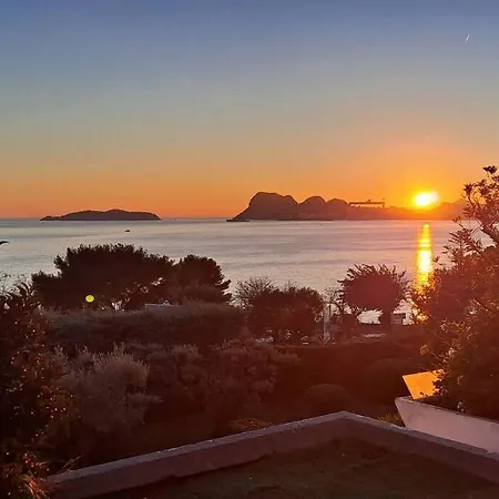 Venez Vous Relaxer Au Bord De Apartament La Ciotat